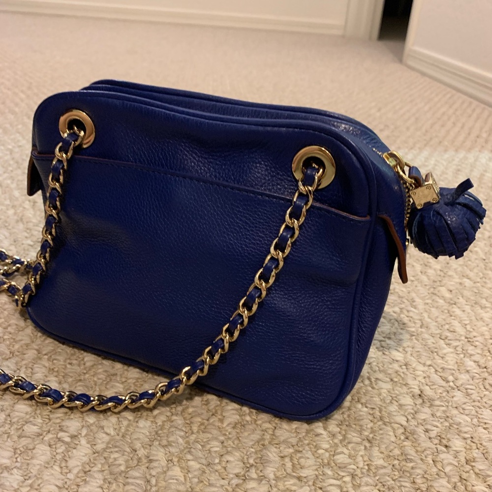 Tory Burch Cobalt Blue Pebbled Leather Chain Crossbody with Tassel - Picture 3 of 11
